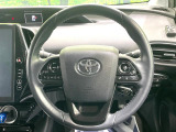 【純正革巻きステアリング】上質な革を使用することで、手にしっかり馴染みとても運転しやすいハンドルです♪