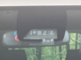【トヨタセーフティセンス】走行中に前方の車両等を認識し、衝突しそうな時は警報とブレーキで衝突回避と被害軽減をアシスト。より安全にドライブをお楽しみいただけます。