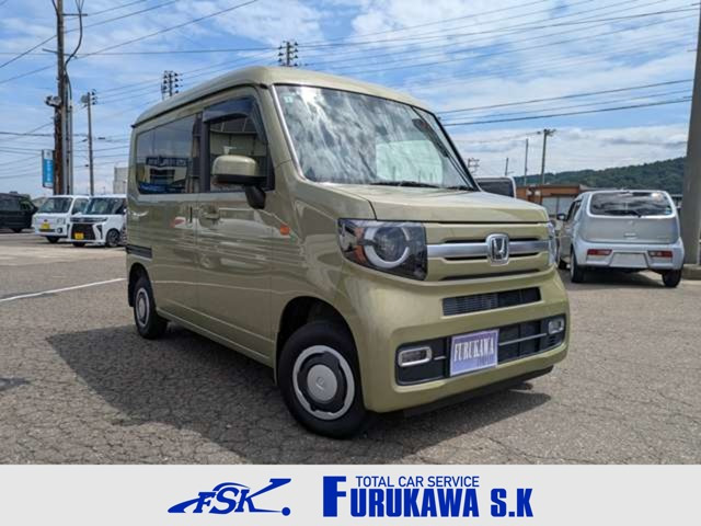 N-VAN +スタイル ファン ターボ 4WD