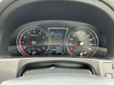 スッキリしたデザインのメーターは運転時の視線移動が少なくて済むので、安全性にも一役かってくれます。