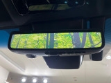 【デジタルインナーミラー】後席の大きな荷物や同乗者で後方が確認しづらい時でも安心!カメラが撮影した車両後方の映像をルームミラー内に表示。クリアな視界で状況の確認が可能です!