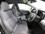 スタイリッシュな室内で運転もしやすいです♪使い勝手の良い配置です。