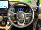 【純正革巻きステアリング】上質な革を使用することで、手にしっかり馴染みとても運転しやすいハンドルです♪