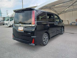 大きすぎず、小さすぎず、運転もしやすくシートアレンジも多彩で、どの世代の方にも気に入っていただけるお車です♪