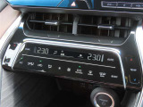 オートエアコンで車内はいつでも快適です♪