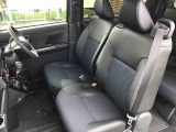私どもはダイハツ正規ディーラー店舗となります。メーカー保証はもちろん中古車保証も全国最寄りのダイハツ正規ディーラーにてご利用いただけます(一部除く)