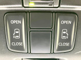 【両側パワースライドドア】スマートキーや運転席のスイッチで後席両側スライドドアの開閉が可能♪電動だから力を入れてドアを開ける必要が無く、小さなお子様でも簡単に開け閉めでき快適です♪