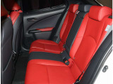 L-TEXシート。高級感ある内装で運転をより快適にします。