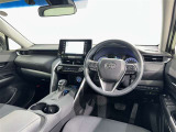 運転席まわりです。 各操作スイッチは使いやすい位置に配置されてます。