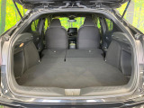 普段のお買い物や通勤、送迎等に十分な荷室スペースを確保しております。セカンドシートを倒すと、大きな荷物の積載も可能です♪