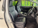 運転席シート廻りは使用感も少なく、良好な状態となっています。丁寧に使われていたことがよくわかりますね。