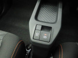 電動パーキングブレーキ&オートブレーキホールド機能つき♪日々の運転が楽になります。