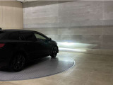 LEDヘッドランプです。十分な明るさを保ちつつも消費電力が少なく、バルブ寿命も長いのが特徴です。瞬時にMAXの光量を発揮するのもLEDならではです。