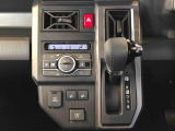 温度を設定すれば、自動で車内の温度管理をしてくれる優れものです♪ATミッションで運転楽々