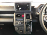 温度を設定すれば、自動で車内の温度管理をしてくれる優れものです♪ATミッションで運転楽々
