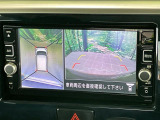 【アラウンドビューモニター】専用のカメラにより、上から見下ろしたような視点で360度クルマの周囲を確認することができます☆死角部分も確認しやすく、狭い場所での切り返しや駐車もスムーズに行えます。