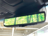 【デジタルインナーミラー】後席の大きな荷物や同乗者で後方が確認しづらい時でも安心!カメラが撮影した車両後方の映像をルームミラー内に表示。クリアな視界で状況の確認が可能です!