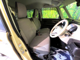 運転席シート廻りは使用感も少なく、良好な状態となっています。丁寧に使われていたことがよくわかりますね。