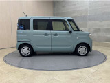 全車1年間の走行距離無制限のロングラン保証付きです。また、さらに安心をお求めの方には1年〜2年の保証延長ができる「ロングラン&alpha;保証」(有償)もお選びいただけます。