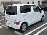 広々とした車内空間に優れた燃費性能。更にデザインも上質で人気のお車です!