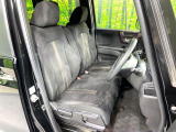 運転席まわりには十分なスペースがあり、大柄な方でもゆったり運転していただける環境です。
