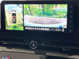 【アラウンドビューモニター】専用のカメラにより、上から見下ろしたような視点で360度クルマの周囲を確認することができます☆死角部分も確認しやすく、狭い場所での切り返しや駐車もスムーズに行えます。