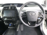 運転席です!スッキリとした印象でまだまだ現役のお車です!