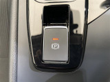 【電動パーキングブレーキ】パーキングブレーキを指先だけで操作可能です!力の弱い人にも安心してブレーキをかけていただけます!