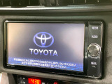 【純正ナビ】人気の純正ナビを装備しております。ナビの使いやすさはもちろん、オーディオ機能も充実!キャンプや旅行はもちろん、通勤や買い物など普段のドライブも楽しくなるはず♪