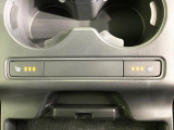 【前席+後席シートヒーター】寒い日に重宝するシートヒーターを後席にも装備!エアコンより早く温まってくれるので寒がりの人も安心ですね♪エアコンの温風は乾燥するから苦手、という方にもをおすすめです。
