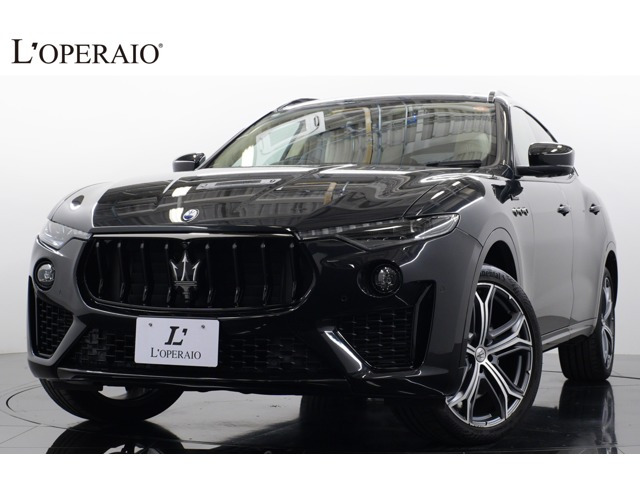 レヴァンテ モデナ 4WD ネロリベーレ ベージュレザー