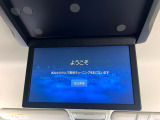 【フリップダウンモニター】大画面モニターで後席でもエンタメをお楽しみいただけます。小さなお子様にも大人気の装備です♪