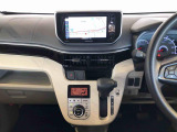 温度を設定すれば、自動で車内の温度管理をしてくれる優れものです♪ATミッションで運転楽々