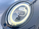 ●LEDヘッドライト:夜間走行時も良好な視界を確保し安心して運転できる高輝度LEDヘッドライトを装備!点灯速度が早く、消費電力も抑えられています。