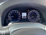 整備スタッフは国家資格を持つプロの整備士です。車検の受入/中間/完成検査と保安基準発行のすべても自社で行います。