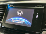 【メーカー純正ナビ】インテリアに溶け込むスタイリッシュな「専用設計」メーカーナビを装備♪視認性や操作性など基本性能にも優れ、より上質なカーライフをお楽しみいただけます。