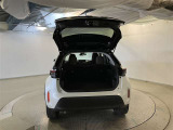 バックドアを上げた状態です。シートを倒せば荷室のスペースが広くなります!用途に合わせて快適な室内を!
