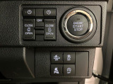キーの差し込みが不要なプッシュボタンスタートです!その他のスイッチ類も集約されていて扱いやすいですよ♪