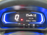 燃費のいい運転をするとイルミネーションがブルーからグリーンへ変化します。楽しくエコドライブできます。