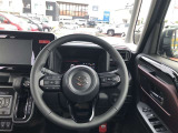 ハンドルは車を運転する上で、ずっと握っている重要なパーツです。手にフィットする物がいいですよね♪