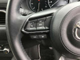 運転席廻りの様子です。ハンドルスイッチで純正オーディオの基本操作等も可能です☆