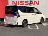 セレナ 1.2 e-POWER ハイウェイスターV 