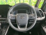 【純正革巻きステアリング】上質な革を使用することで、手にしっかり馴染みとても運転しやすいハンドルです♪