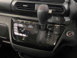 オートエアコンで快適な車内温度を演出してくれます!