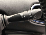 ライトスイッチです。「AUTO」にすると外の明るさに応じてスモールライト・ヘッドライトが自動でON・OFFします。夕暮れ時や屋内駐車場、トンネルなどに便利です。フォグランプもON・OFFできます。