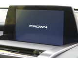 【メーカー純正8型ナビ】インテリアに溶け込むスタイリッシュな「専用設計」メーカーナビを装備♪視認性や操作性など基本性能にも優れ、より上質なカーライフをお楽しみいただけます。