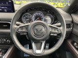 【純正革巻きステアリング】上質な革を使用することで、手にしっかり馴染みとても運転しやすいハンドルです♪