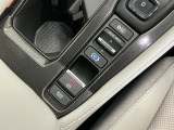 パーキングブレーキはスマートな電子制御式と合わせて渋滞時等にブレーキペダルから足を離しても停車状態を保持してくれるオートブレーキホールド機能で運転が楽になります。スタートはアクセルペダルを踏むだけ