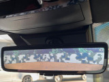 【デジタルインナーミラー】後席の大きな荷物や同乗者で後方が確認しづらい時でも安心!カメラが撮影した車両後方の映像をルームミラー内に表示。クリアな視界で状況の確認が可能です!