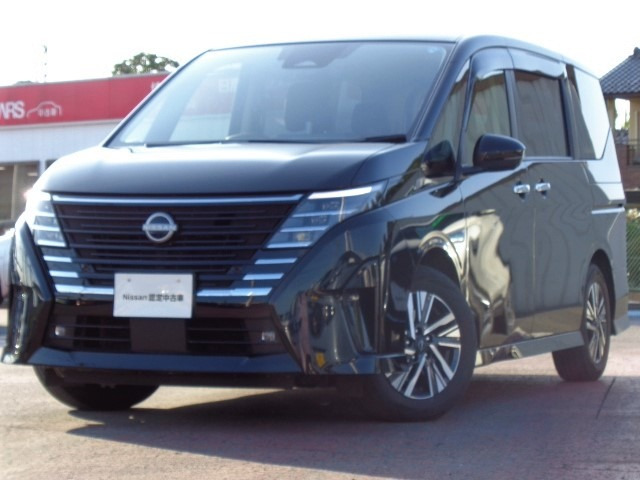 セレナ 1.4 e-POWER ハイウェイスターV 